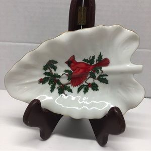 Lefton China Christmas Leaf Holly Cardinals Dish #1207 Hand Painted Gold Trim